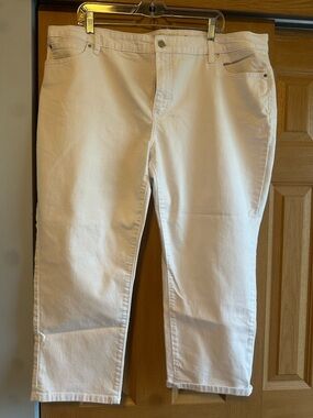 Jennifer Lopez Women’s White Stretch Denim Jeans